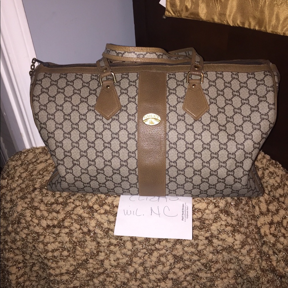 Authentic vintage Gucci speedy 40